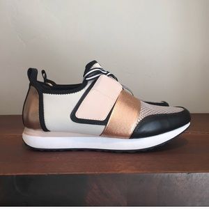 Mossimo Deena Sneakers